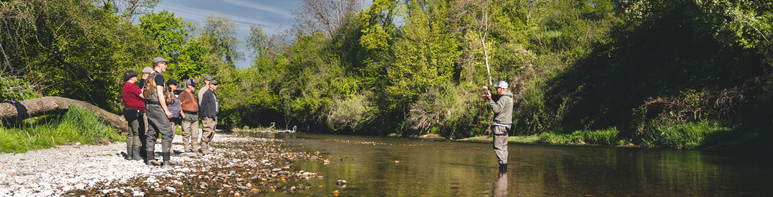 Flyfishing Guide Service, Flyfishing Bünti, Flyfish Bünti, Fliegenfischen, Fliegenfischen Schweiz, Fliegenfischen Instruktur, Fliegenfischen Guide, Fliegenfischen lernen Zürich, Fliegenfischen lernen Schweiz, Fliegenfischen lernen, Fliessgewässer Guiding Schweiz, Boot Guiding, Boot Guiding Hecht und Egli, Fliegenfischen Wurftechnik, Fliegenfischen Prüfungsvorbereitung, Fliegenfischen Taktischs Verhalten am Wasser